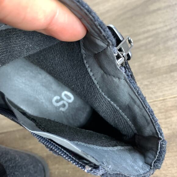 So Womens Ankle Boots Wedge Size 9 M Gray Suede Heels Buckle Zip Bootie - Picture 7 of 10